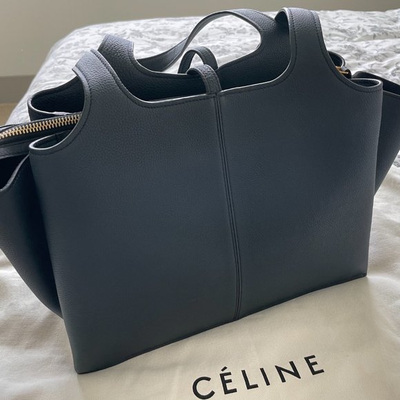LIKE NEW Celine Trifold Deep Ocean/blue color - Picture 9 of 11